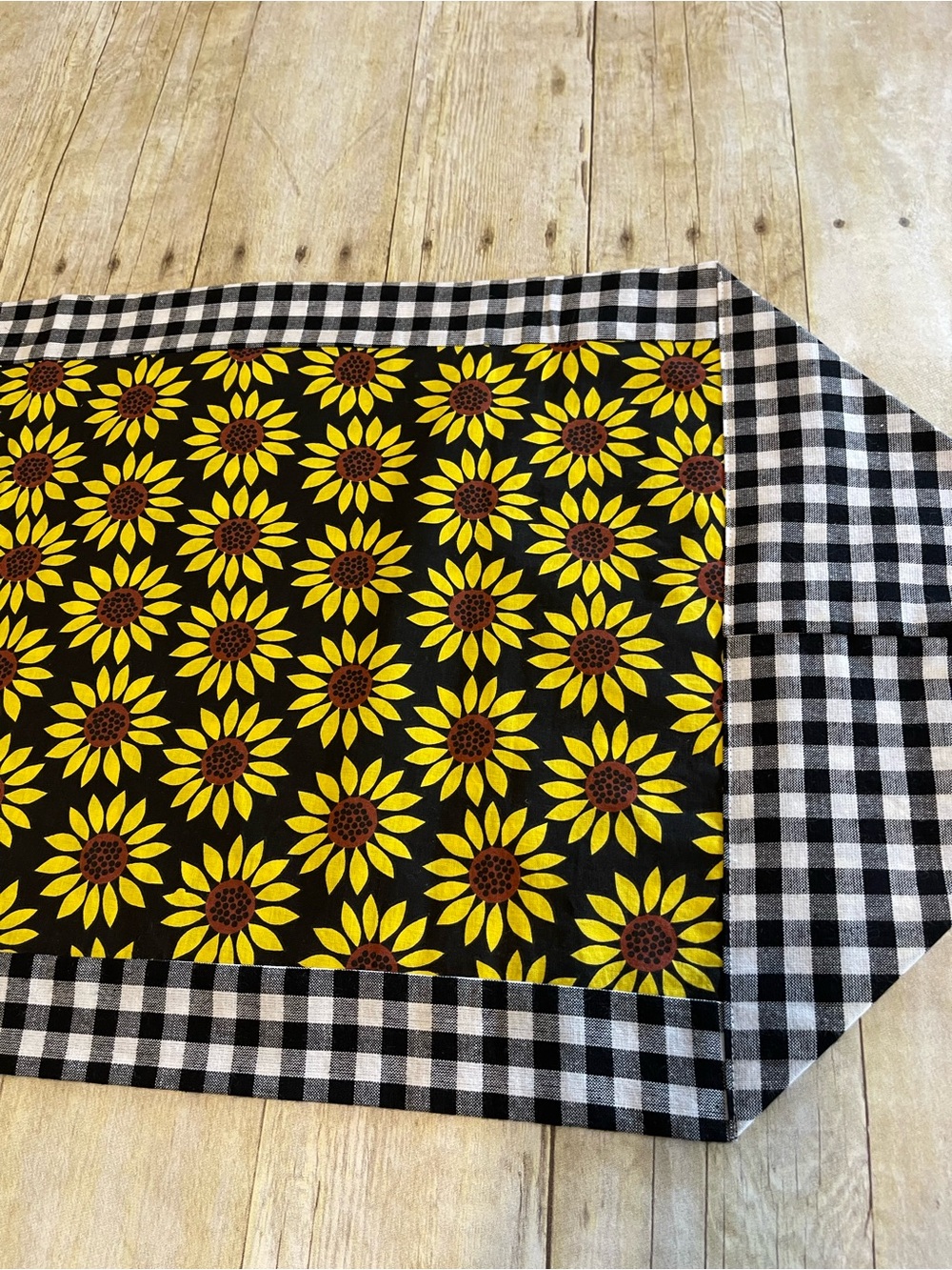 NEW Table Runner Sunflowers & Black Checkered Farmhouse  Decor Cotton Two Sides - Picture 3 of 10
